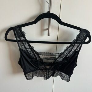 Victoria’s Secret Black Lace Bralette